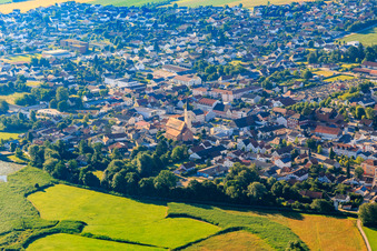 Vue aérienne de Frontenhausen dans le département Bavière, Allemagne