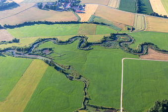 Vue aérienne de Méandre des Vils à le quartier Loizenkirchen in Aham dans le département Bavière, Allemagne