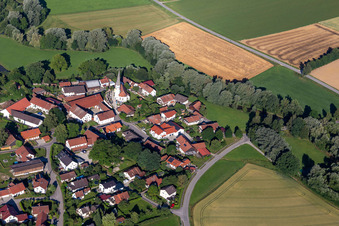 Vue aérienne de Saint Rupert à le quartier Leberskirchen in Schalkham dans le département Bavière, Allemagne