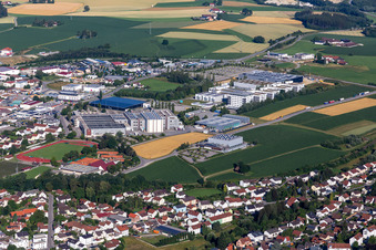 Vue aérienne de Zone industrielle Urbanstr à Vilsbiburg dans le département Bavière, Allemagne