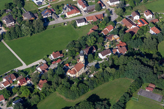 Vue aérienne de Assomption de Marie Oberglaim à le quartier Oberglaim in Ergolding dans le département Bavière, Allemagne