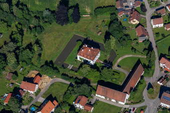 Vue aérienne de Verrouillage à le quartier Weihenstephan in Hohenthann dans le département Bavière, Allemagne