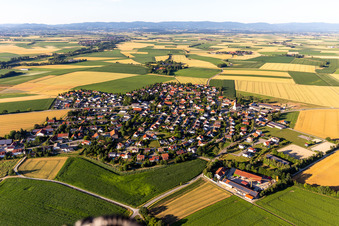 Vue aérienne de Quartier Oberpiebing in Salching dans le département Bavière, Allemagne