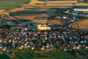 Vue aérienne de Fit Food Sausage Specialties Juma GmbH à Geiselhöring dans le département Bavière, Allemagne