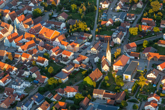 Vue aérienne de Saint-Jacques à Geiselhöring dans le département Bavière, Allemagne