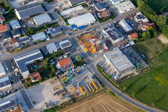 Photographie aérienne de SCHWAB GmbH dans le parc industriel Liedolsheim SW à le quartier Liedolsheim in Dettenheim dans le département Bade-Wurtemberg, Allemagne