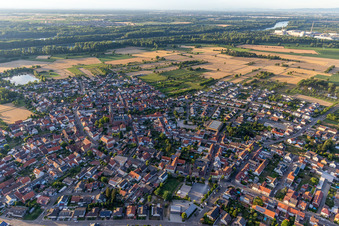Quartier Rheinsheim in Philippsburg dans le département Bade-Wurtemberg, Allemagne d'en haut