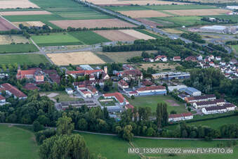 Vue aérienne de École professionnelle du centre de jeunesse St. Josef Landau à le quartier Queichheim in Landau in der Pfalz dans le département Rhénanie-Palatinat, Allemagne