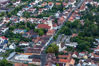 Vue d'oiseau de Quartier Queichheim in Landau in der Pfalz dans le département Rhénanie-Palatinat, Allemagne