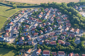 Vue aérienne de À Niederhorst à Leimersheim dans le département Rhénanie-Palatinat, Allemagne