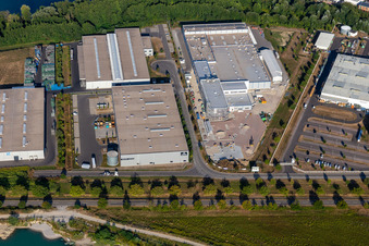 Vue aérienne de Groke Doors GmbH, usine Hagenbach à Hagenbach dans le département Rhénanie-Palatinat, Allemagne