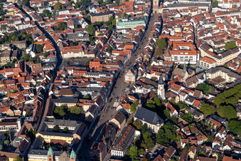 Vue aérienne de Maximilianstraße Ancienne Monnaie à Speyer dans le département Rhénanie-Palatinat, Allemagne