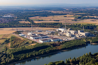 Photographie aérienne de TransnetBW GmbH, sous-station à courant continu sur le site de la centrale nucléaire déclassée Philippsburg à Philippsburg dans le département Bade-Wurtemberg, Allemagne