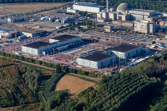 TransnetBW GmbH, sous-station à courant continu sur le site de la centrale nucléaire déclassée Philippsburg à Philippsburg dans le département Bade-Wurtemberg, Allemagne d'en haut