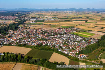 Hördt dans le département Rhénanie-Palatinat, Allemagne depuis l'avion