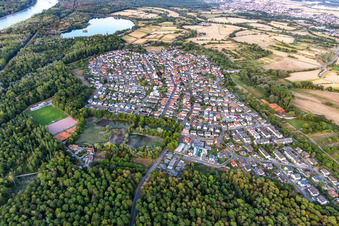Vue aérienne de Quartier Neuburgweier in Rheinstetten dans le département Bade-Wurtemberg, Allemagne