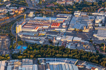 Vue aérienne de Michelin Tires AG & Co. KgaA à le quartier Grünwinkel in Karlsruhe dans le département Bade-Wurtemberg, Allemagne