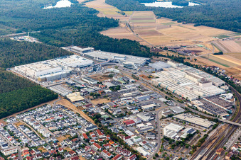 SEW-EURODRIVE GmbH & Co KG – Usine de fabrication et SCC Mécanique/Mécatronique à le quartier Graben in Graben-Neudorf dans le département Bade-Wurtemberg, Allemagne vue d'en haut