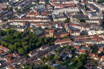 Vue aérienne de Centre civique Bruchsal à Bruchsal dans le département Bade-Wurtemberg, Allemagne