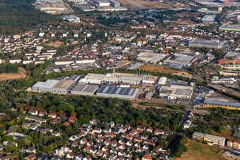 Vue aérienne de Parc industriel Hardtgraben : MÖLLERTECH SÜD GMBH, NBHX Trim Group, HT RFS Solutions GmbH à Bruchsal dans le département Bade-Wurtemberg, Allemagne