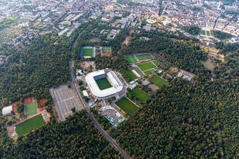 Nouveau chantier du Wildparkstadion du Karlsruher Sport-Club GmbH & Co. KGaA à le quartier Innenstadt-Ost in Karlsruhe dans le département Bade-Wurtemberg, Allemagne vue d'en haut