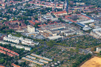 Vue aérienne de Hôpital municipal Karlsruhe à le quartier Nordweststadt in Karlsruhe dans le département Bade-Wurtemberg, Allemagne