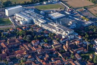 Vue aérienne de Ferrero Spa à Pozzuolo Martesana dans le département Lombardie, Italie