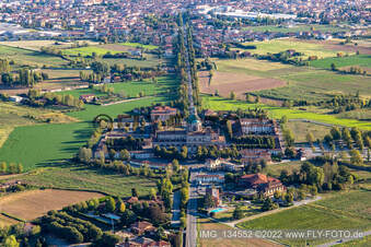 Vue d'oiseau de Sanctuaire des Caravages à le quartier Santuario di Caravaggio in Caravaggio dans le département Bergamo, Italie