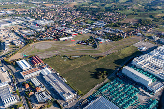 Vue oblique de Circuit de Formule 1 de Ferrari, Pista di Fiorano, Circuito di Fiorano à Fiorano Modenese dans le département Modena, Italie