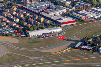 Circuit de Formule 1 de Ferrari, Pista di Fiorano, Circuito di Fiorano à Fiorano Modenese dans le département Modena, Italie hors des airs