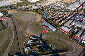 Vue aérienne de Circuit de Formule 1 Ferrari, Pista di Fiorano près de Maranello/Émilie-Romagne à Fiorano Modenese dans le département Modena, Italie