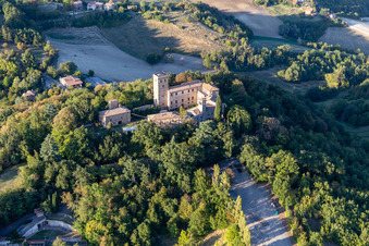 Photographie aérienne de Château de Montegibbio Château de Montegibbio à le quartier Il Poggio in Sassuolo dans le département Modena, Italie