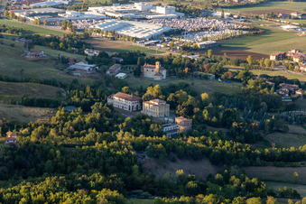 Vue aérienne de Casalgrande dans le département Reggio Emilia, Italie