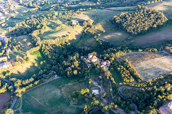 Château de Torricella à Scandiano dans le département Reggio Emilia, Italie vue d'en haut