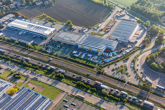 Vue aérienne de FERCAM Modène, Emiliana Serbatoi Srl, Arcese Trasporti SpA Modène à Campogalliano dans le département Modena, Italie