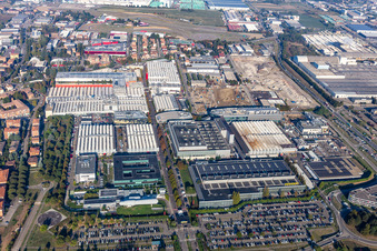Ferrari SPA à Maranello dans le département Modena, Italie vue du ciel
