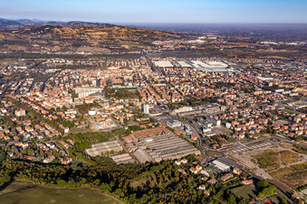 Vue oblique de Sassuolo dans le département Modena, Italie