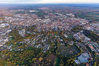 Enregistrement par drone de Landau in der Pfalz dans le département Rhénanie-Palatinat, Allemagne