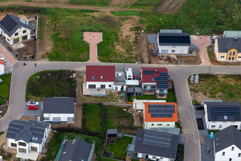 Nouvelle zone de développement K2 à Kandel dans le département Rhénanie-Palatinat, Allemagne vu d'un drone