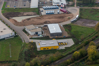 Zone commerciale de la Lauterburger Straße à Kandel dans le département Rhénanie-Palatinat, Allemagne hors des airs