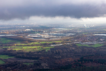 Vue d'oiseau de Zone industrielle d'Oberwald à Wörth am Rhein dans le département Rhénanie-Palatinat, Allemagne