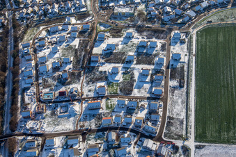 Vue oblique de Nouvelle zone de développement K2 en hiver avec de la neige à Kandel dans le département Rhénanie-Palatinat, Allemagne