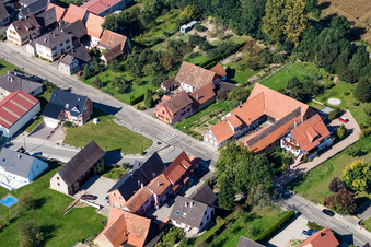 Enregistrement par drone de Niederlauterbach dans le département Bas Rhin, France