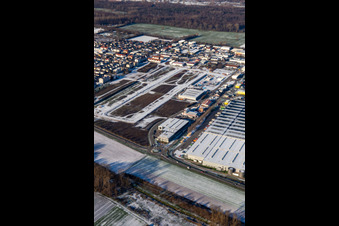 Photographie aérienne de Zone industrielle Interpark en hiver avec de la neige à Offenbach an der Queich dans le département Rhénanie-Palatinat, Allemagne