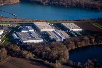 Vue aérienne de Zone industrielle Faureciastraße Groke GmbH à Hagenbach dans le département Rhénanie-Palatinat, Allemagne