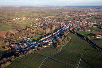 Vue oblique de Camping dans le Klingbachtal à le quartier Ingenheim in Billigheim-Ingenheim dans le département Rhénanie-Palatinat, Allemagne