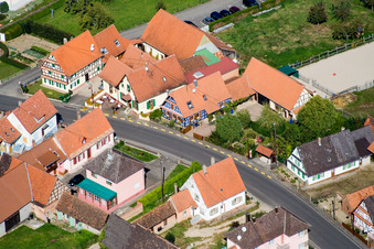 Schleithal dans le département Bas Rhin, France depuis l'avion
