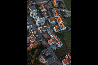 Vue aérienne de Rue Schiller Rue Goethe à Maikammer dans le département Rhénanie-Palatinat, Allemagne