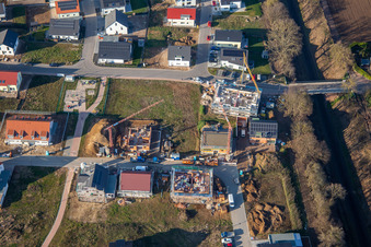 Photographie aérienne de Veilchenweg dans la nouvelle zone de développement K2 en hiver à Kandel dans le département Rhénanie-Palatinat, Allemagne
