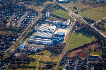 Vue aérienne de L'ORÉAL Production Allemagne à le quartier Nordweststadt in Karlsruhe dans le département Bade-Wurtemberg, Allemagne